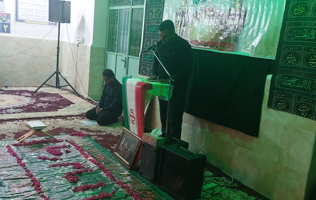 شب شعر رضوي در مسجد امام حسين(ع) روستاي قلعه کميز برگزار شد